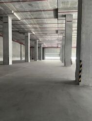 Pioneer Road (D22), Warehouse #621632481